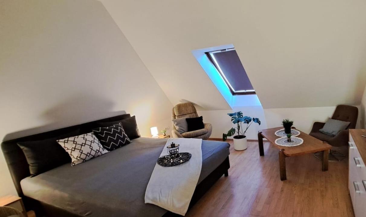 Babi Apartmanhaz Gyenesdias Exterior photo